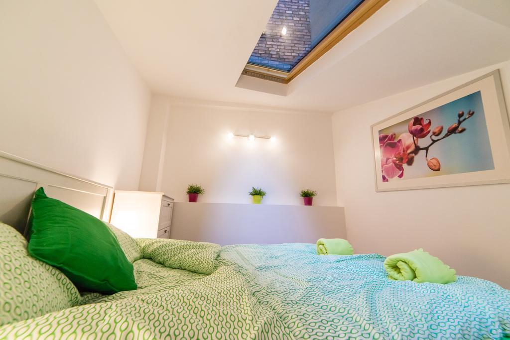 Quiet & Cosy Apt In The Heart Of Old Cracow Apartment คราคูฟ ภายนอก รูปภาพ