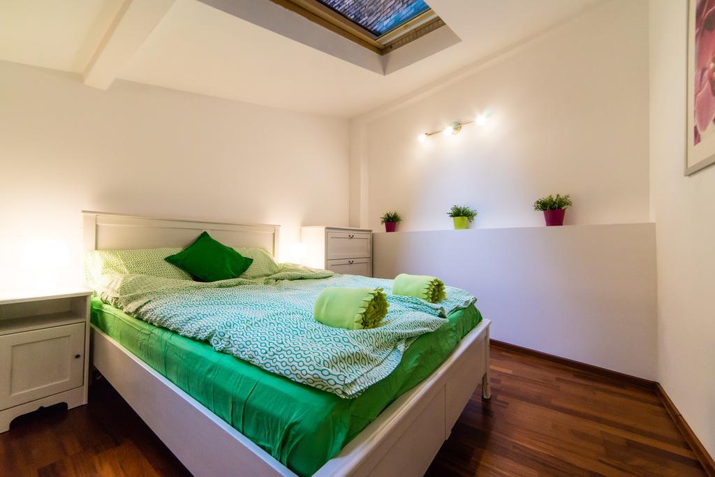 Quiet & Cosy Apt In The Heart Of Old Cracow Apartment คราคูฟ ภายนอก รูปภาพ